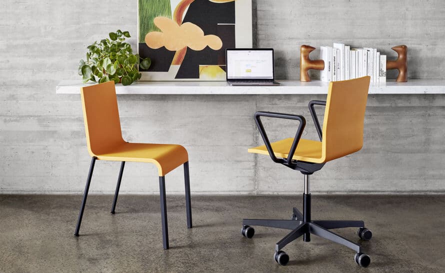 .04 studio chair – thumbnail image #3