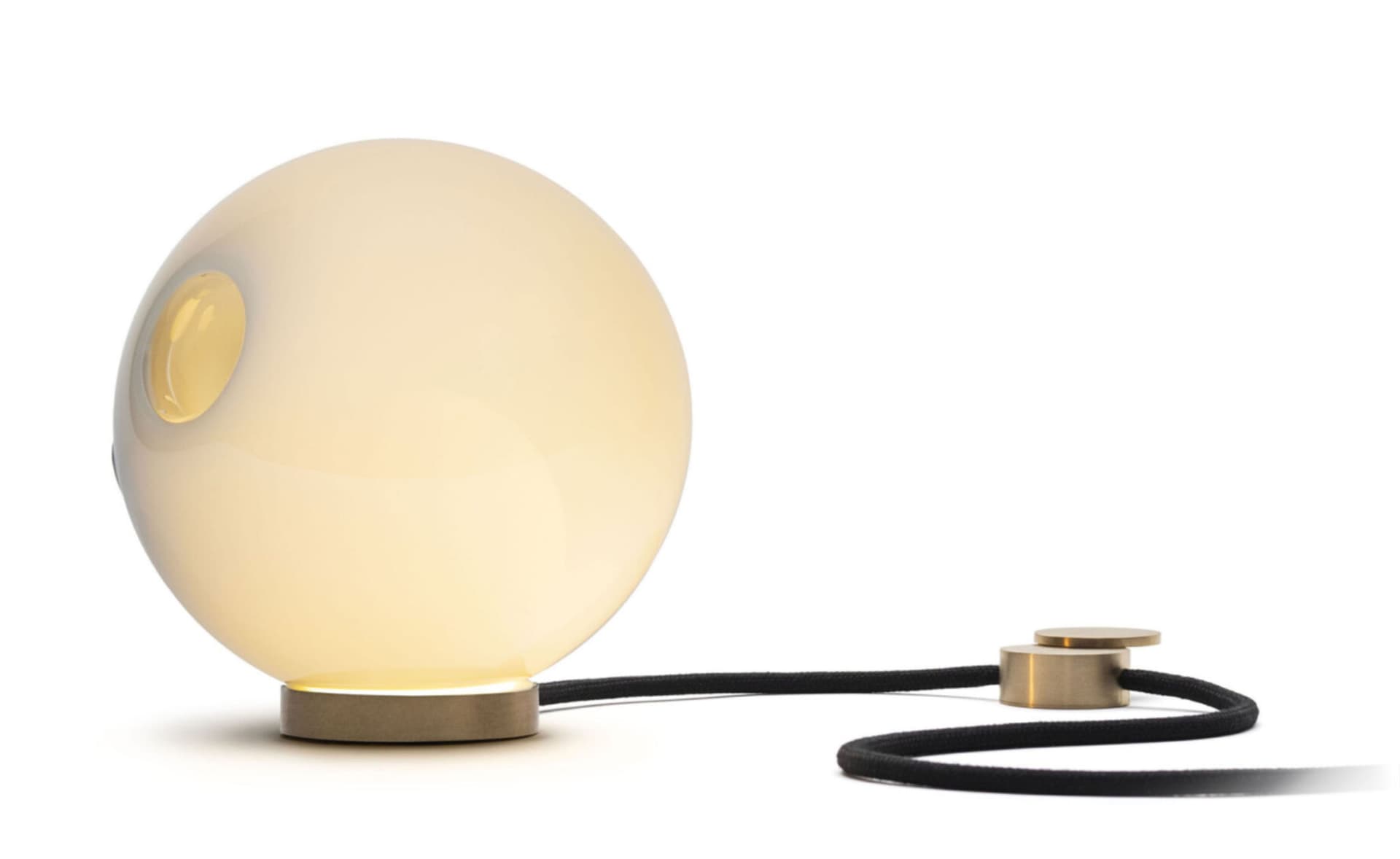 Bocci 28t Table Lamp / LED - 2500K / brass / opaque grey 1
