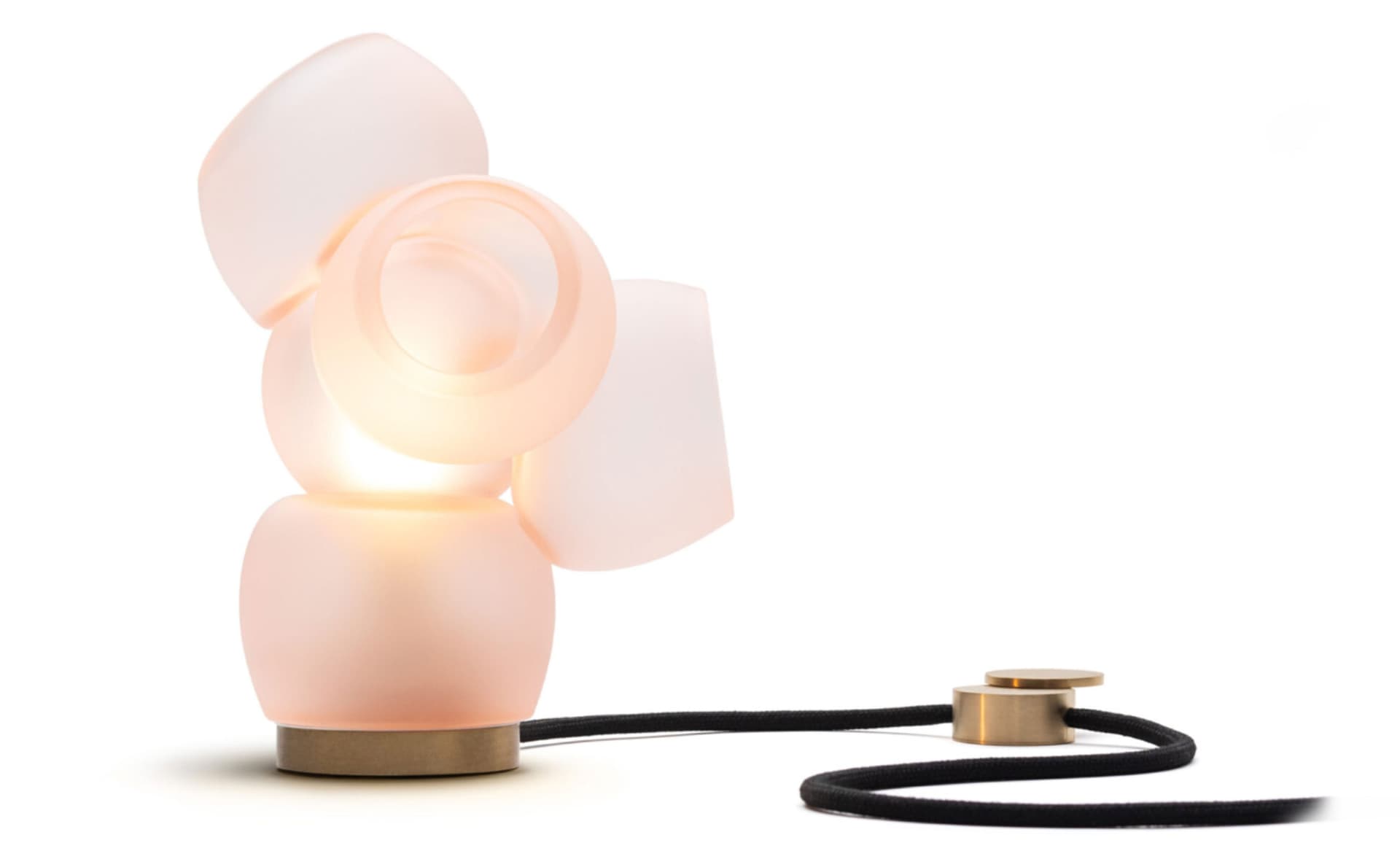 Bocci 100t Table Lamp / LED - 2700K / brass / pink