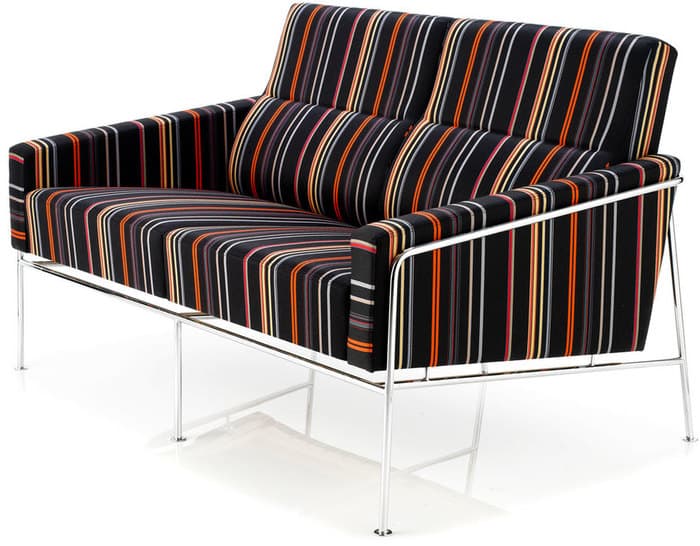 arne jacobsen series 3300 2 seat sofa – thumbnail image #2