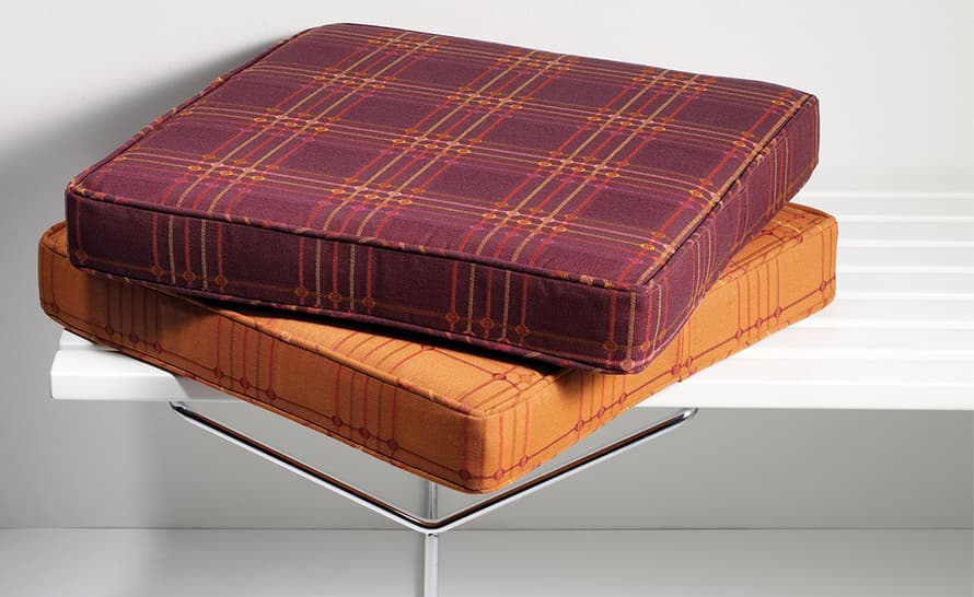 bertoia bench with 3 seat cushions – thumbnail image #4