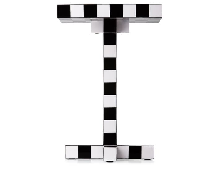 chess table – thumbnail image #3