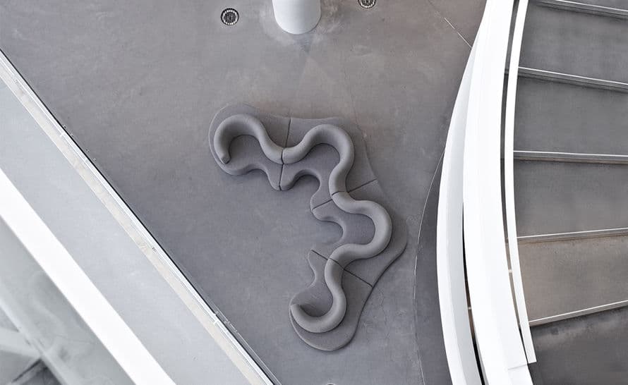 panton cloverleaf 4 unit sofa – thumbnail image #3