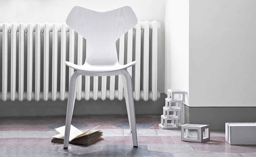 grand prix chair with wood legs – thumbnail image #10