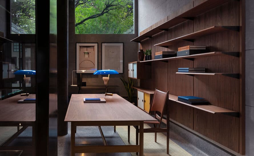 Kaufmann Table – thumbnail image #3