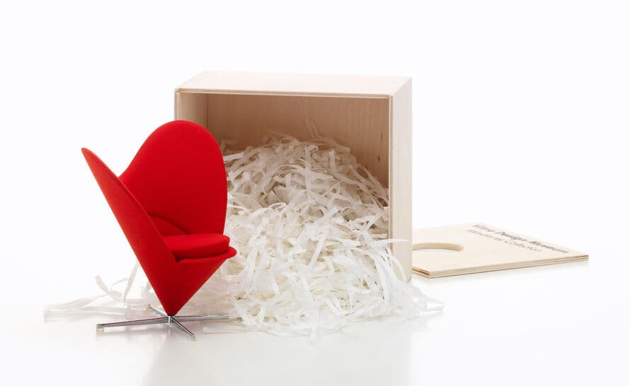 Miniature Panton Heart Chair – thumbnail image #4