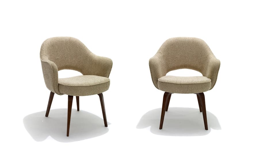 saarinen executive arm chair with wood legs – thumbnail image #4