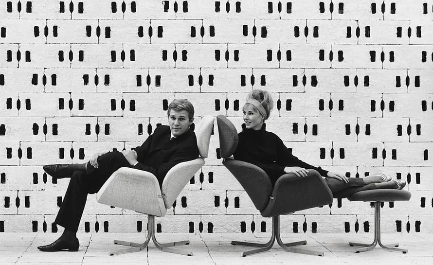 pierre paulin tulip chair & ottoman – thumbnail image #7