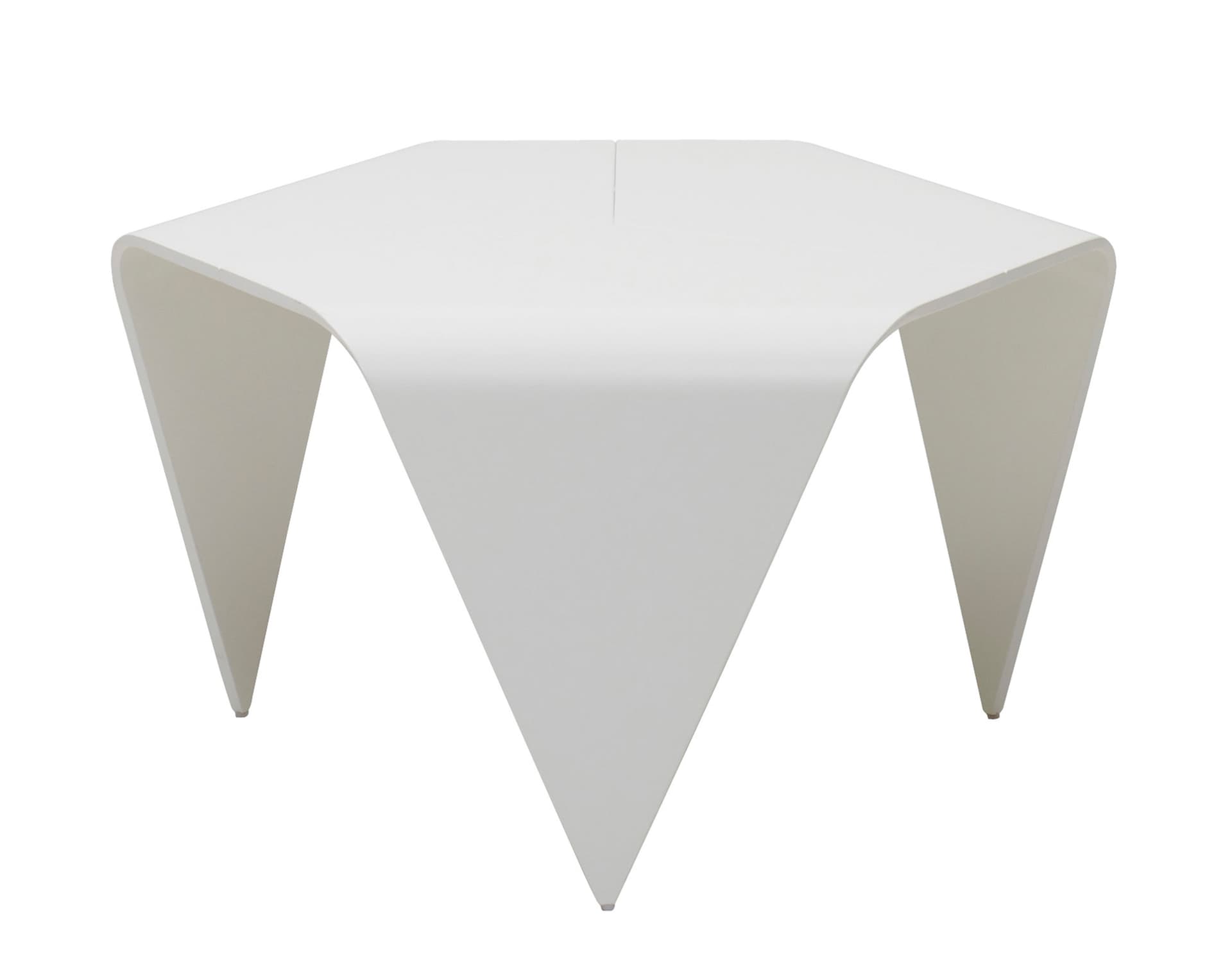 trienna coffee table / white lacquered oak veneer